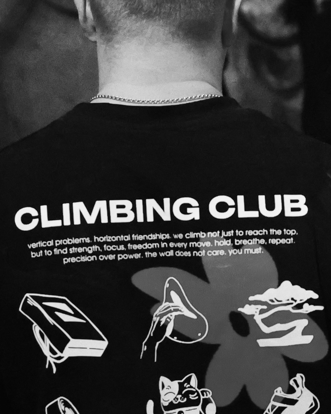 Фирменная футболка RAS Climbing Club — мерч сообщества Rave Around Sport